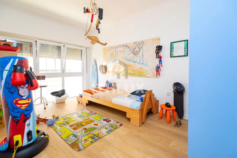 Apartamento T2 para Venda em Carcavelos e Parede Foto 41
