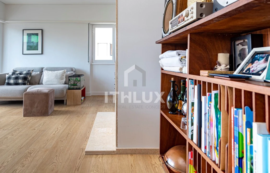 Apartamento T2 para Venda em Carcavelos e Parede Foto 13