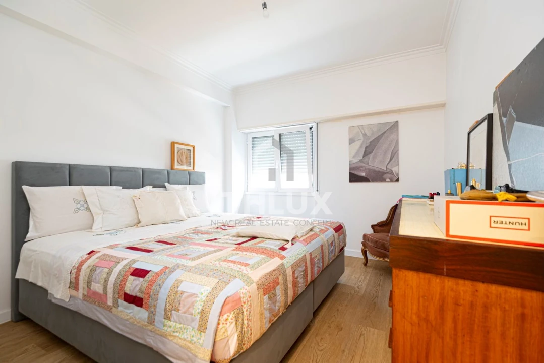 Apartamento T2 para Venda em Carcavelos e Parede Foto 32