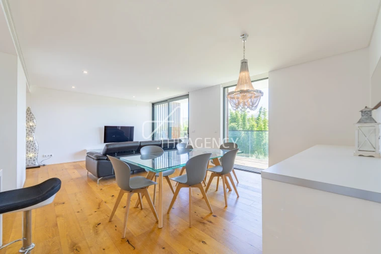 Apartamento T2 para Venda em Quarteira Foto 7
