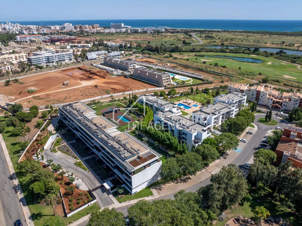 Apartamento T2 para Venda em Quarteira Foto 25