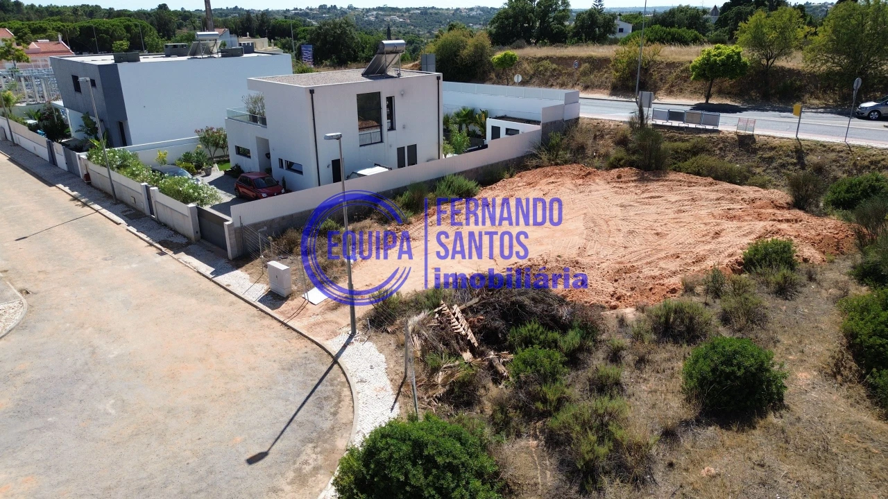 Terreno para Venda em Porches Foto 1