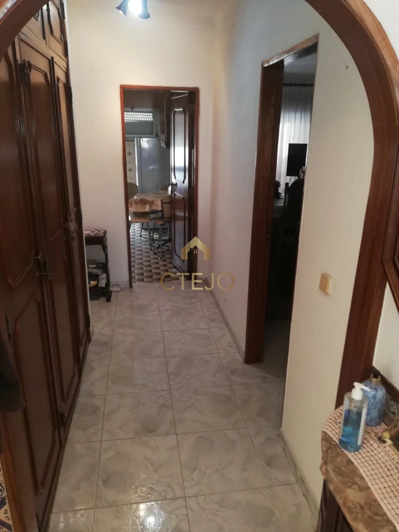 Apartamento T3 para Arrendamento em Venteira Foto 7