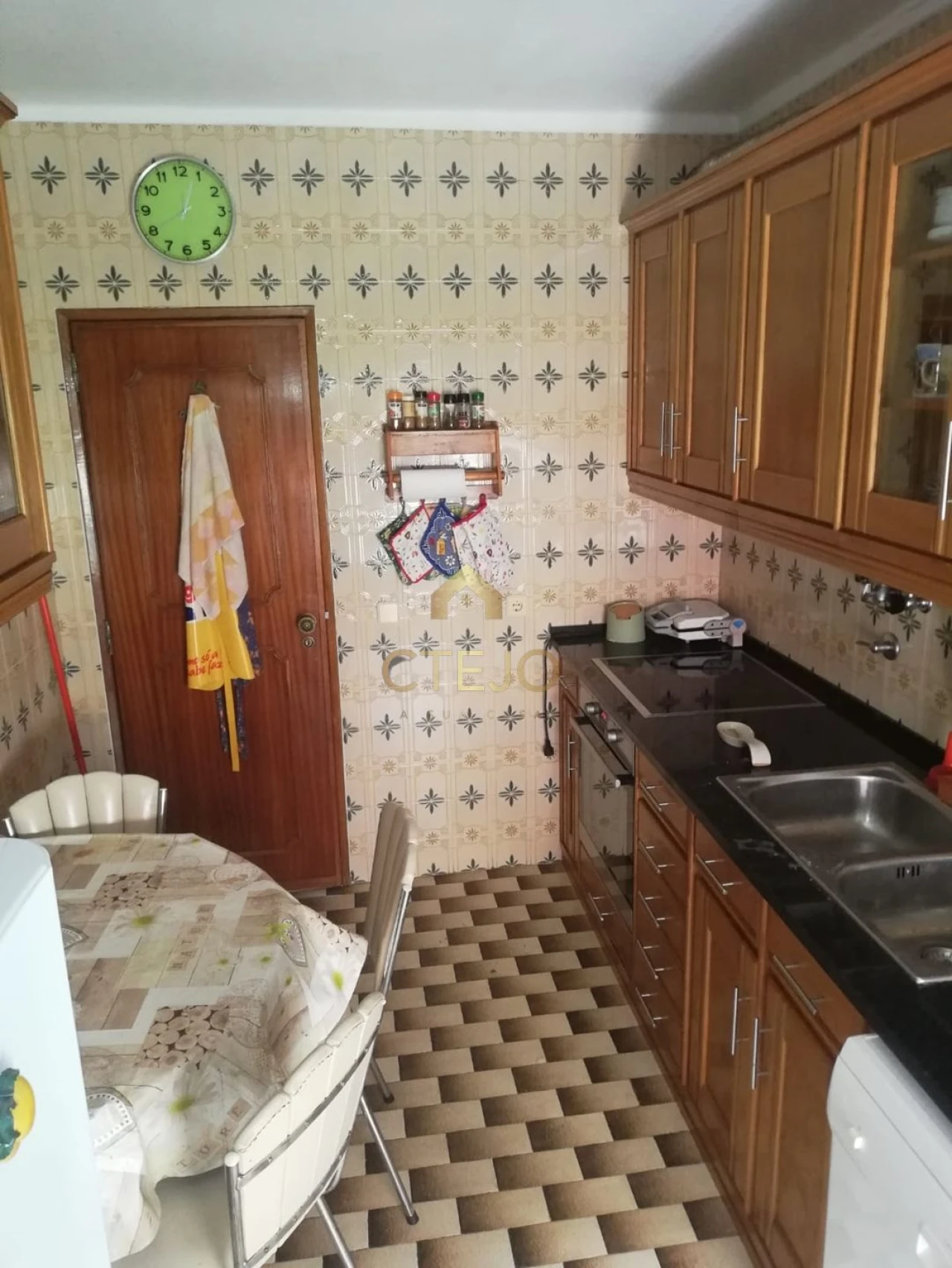 Apartamento T3 para Arrendamento em Venteira Foto 5