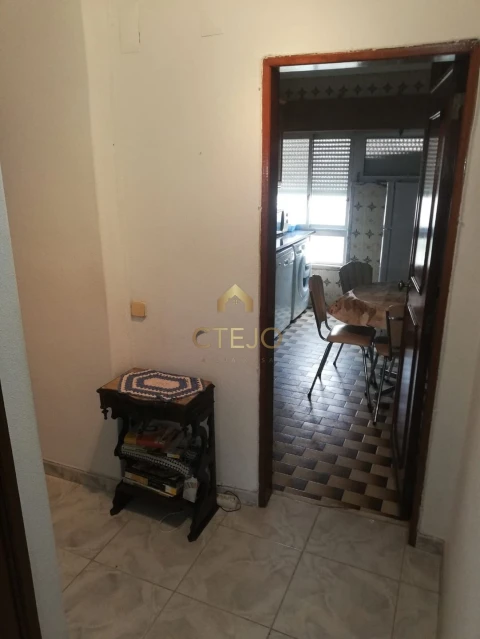 Apartamento T3 para Arrendamento em Venteira