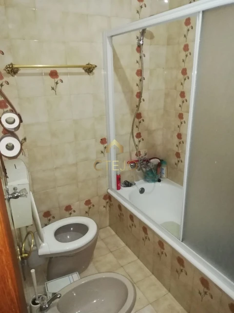 Apartamento T3 para Arrendamento em Venteira