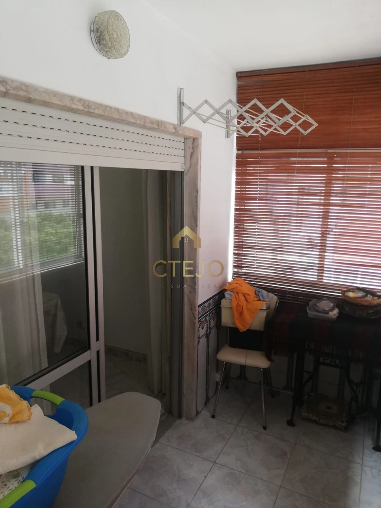Apartamento T3 para Arrendamento em Venteira Foto 9