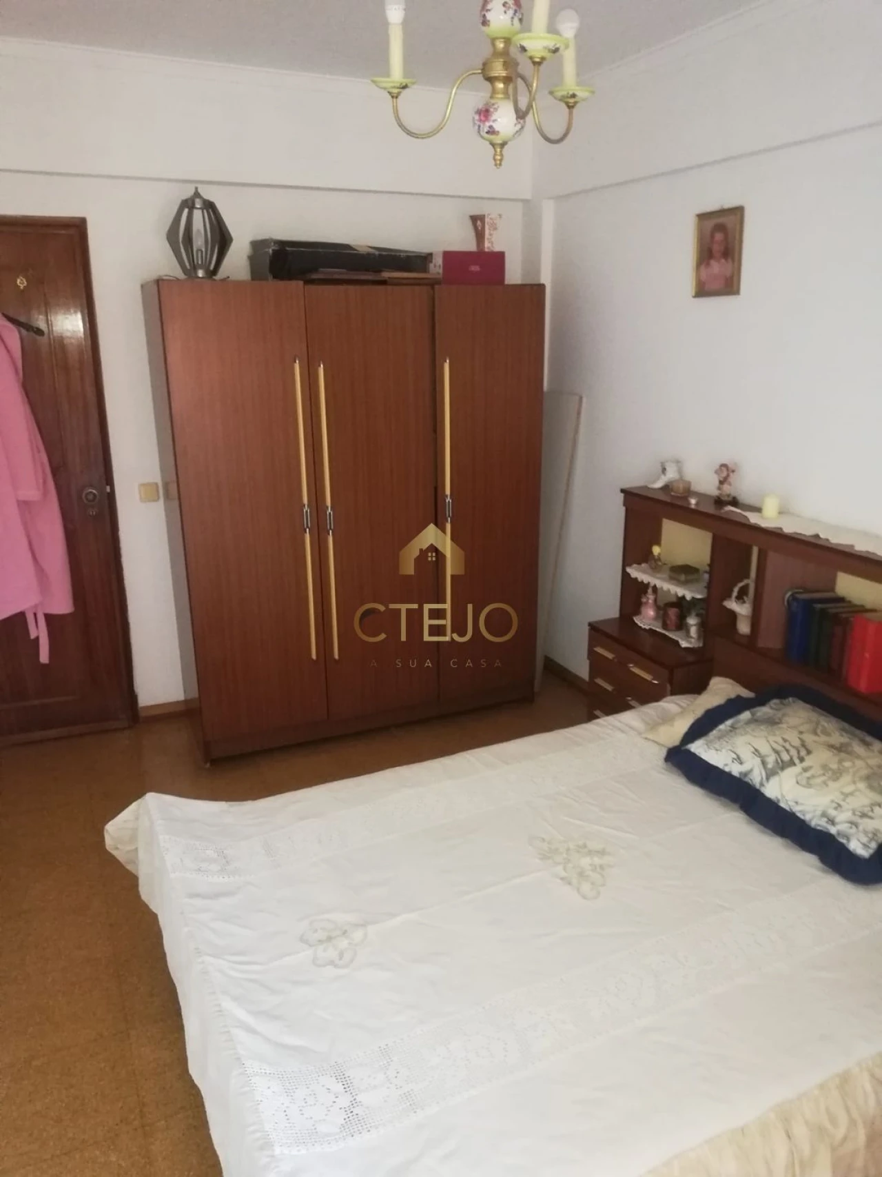 Apartamento T3 para Arrendamento em Venteira Foto 8