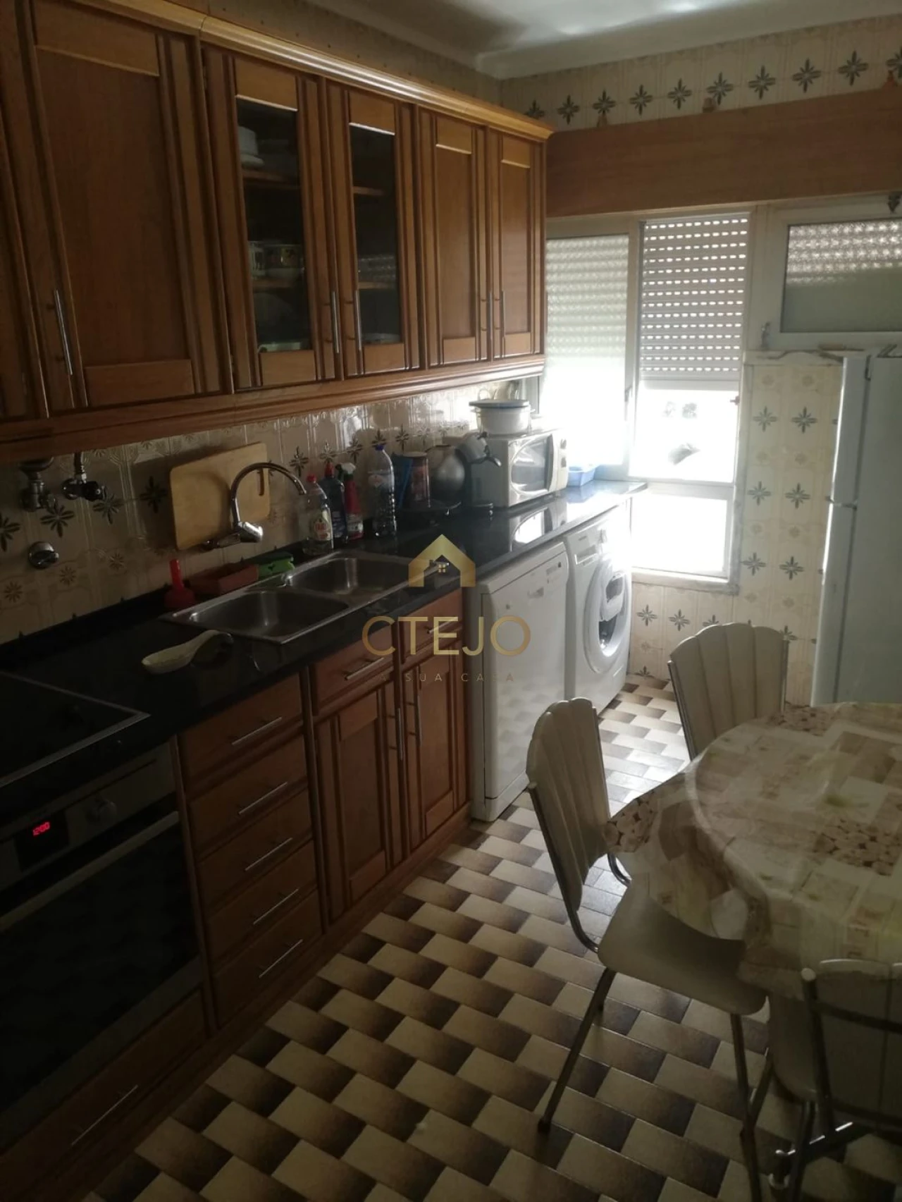 Apartamento T3 para Arrendamento em Venteira Foto 4