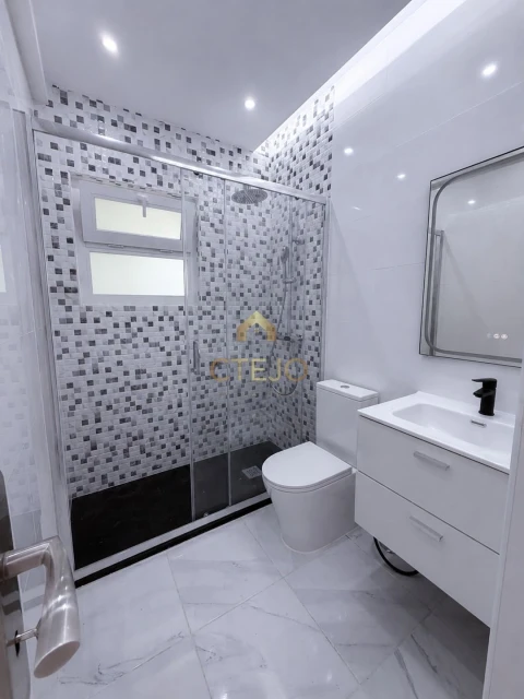 Apartamento T1 para Venda em Camarate, Unhos e Apelação