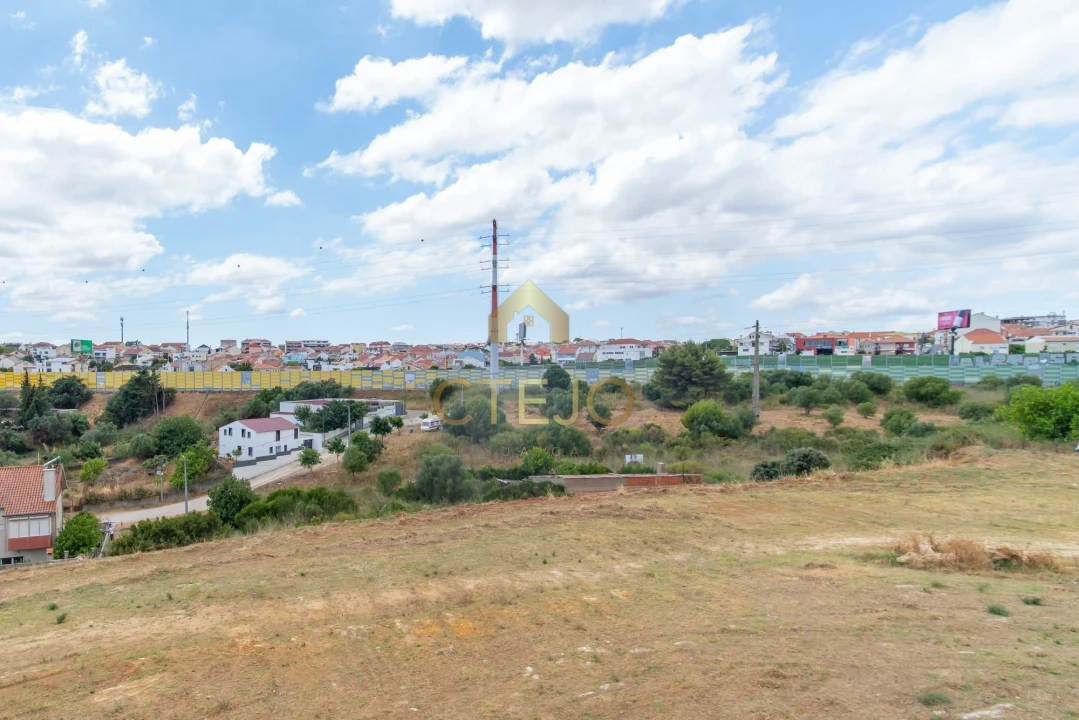 Apartamento T2 para Venda em Santa Iria de Azoia, São João da Talha e Bobadela Foto 22