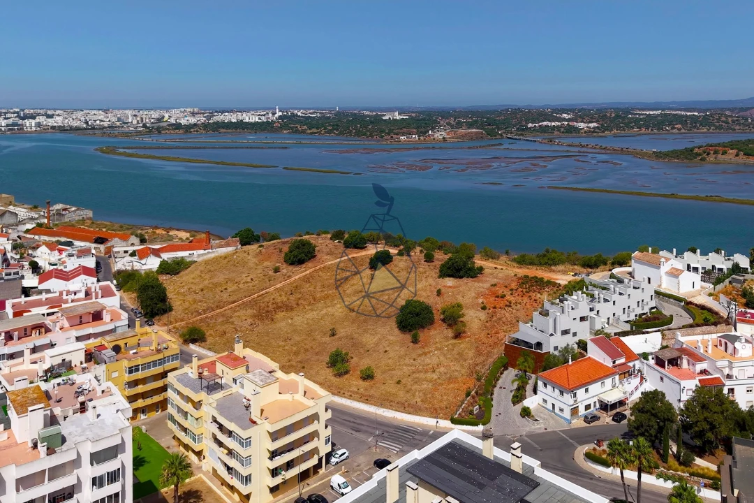 Apartamento T2 para Venda em Estômbar e Parchal Foto 44