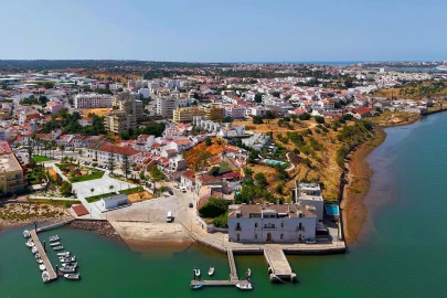Apartamento T2 para Venda em Estômbar e Parchal