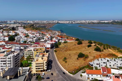 Apartamento T2 para Venda em Estômbar e Parchal