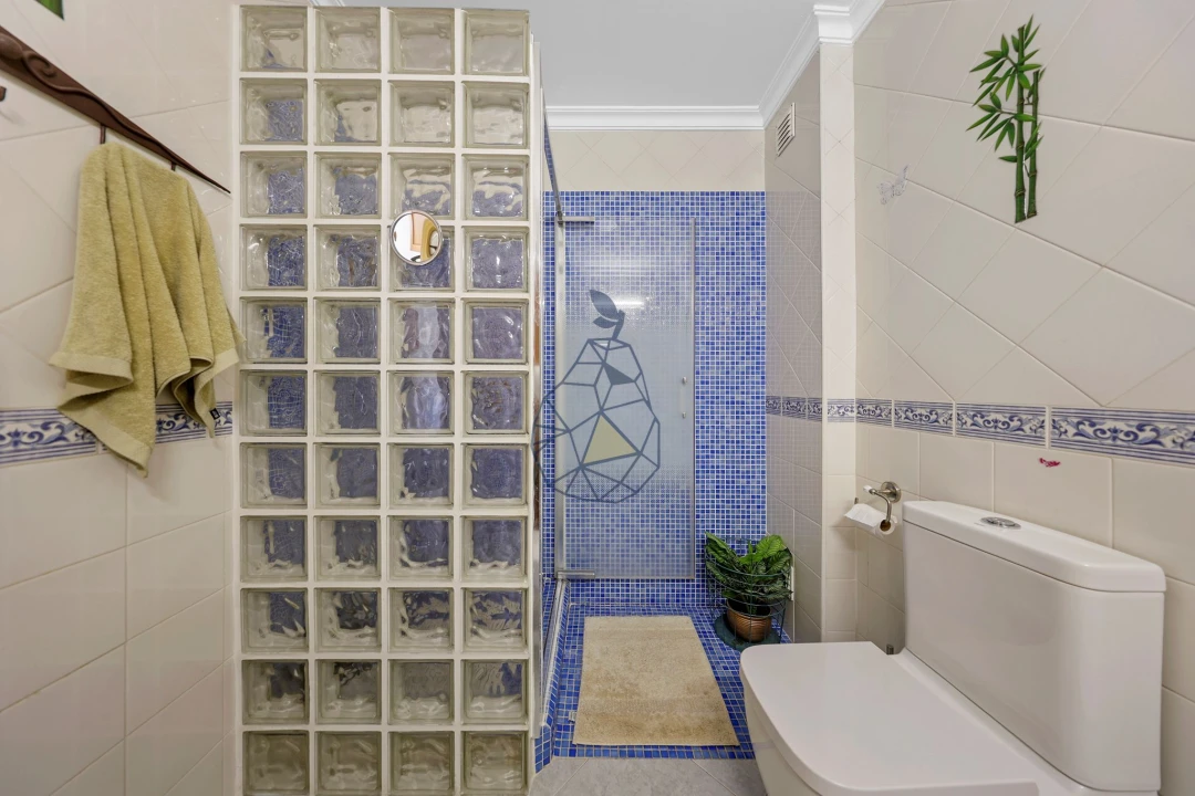 Apartamento T2 para Venda em Estômbar e Parchal Foto 24