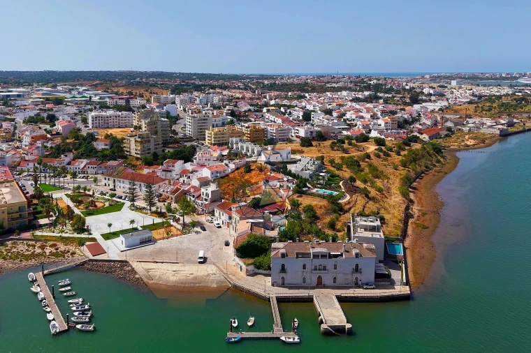 Apartamento T2 para Venda em Estômbar e Parchal Foto 13