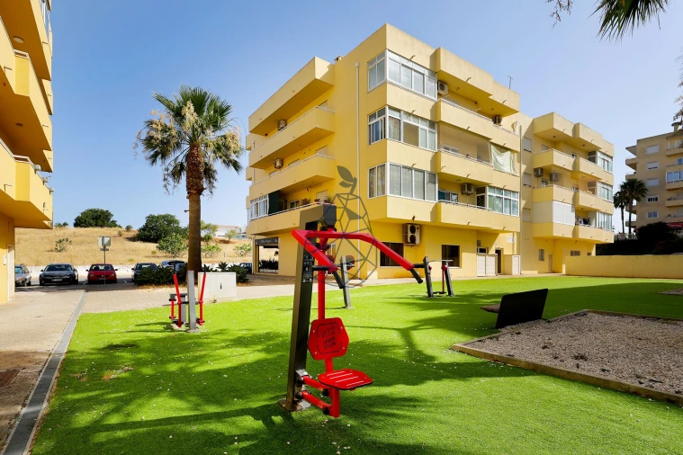 Apartamento T2 para Venda em Estômbar e Parchal Foto 2