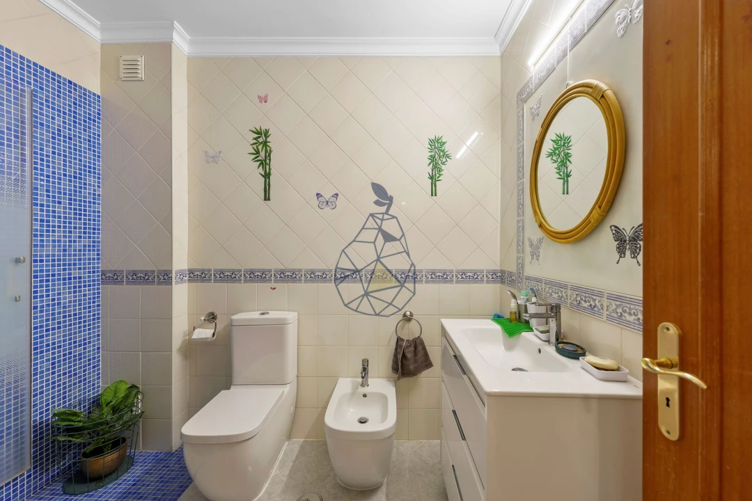 Apartamento T2 para Venda em Estômbar e Parchal Foto 23