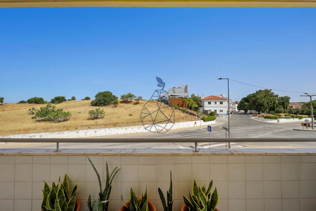 Apartamento T2 para Venda em Estômbar e Parchal Foto 5