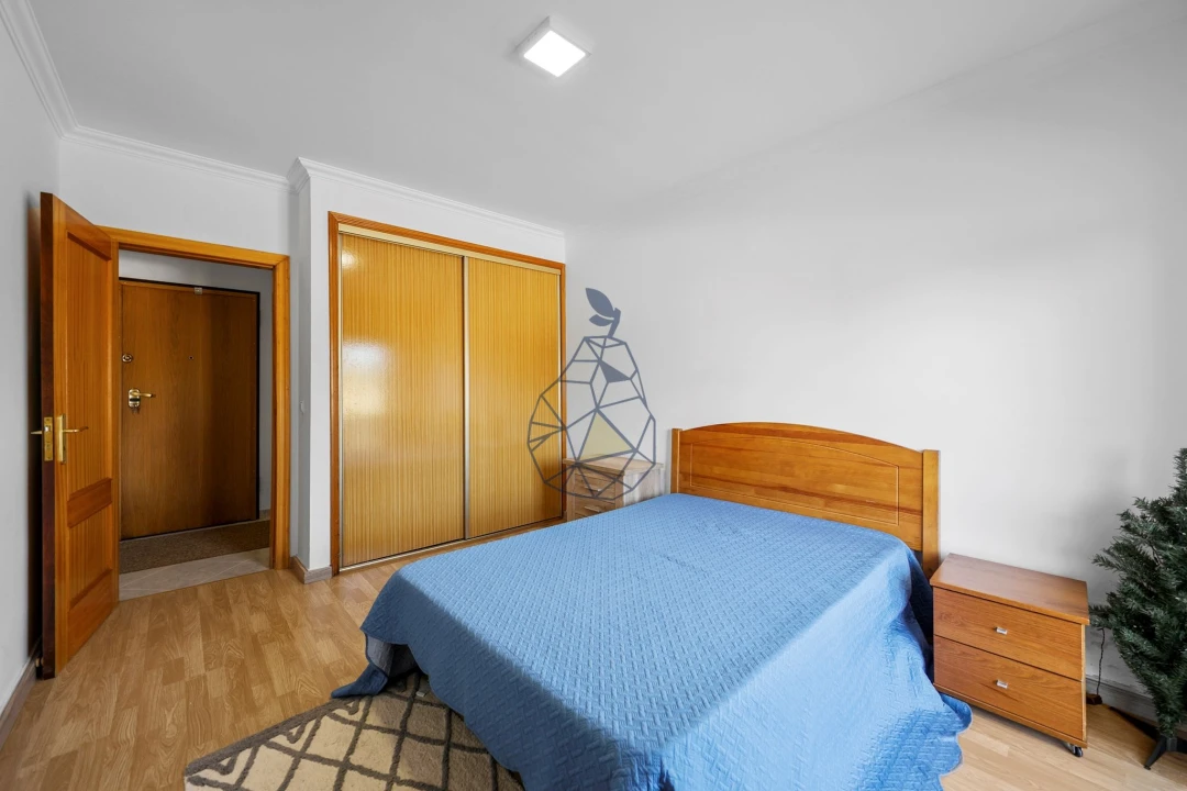 Apartamento T2 para Venda em Estômbar e Parchal Foto 22