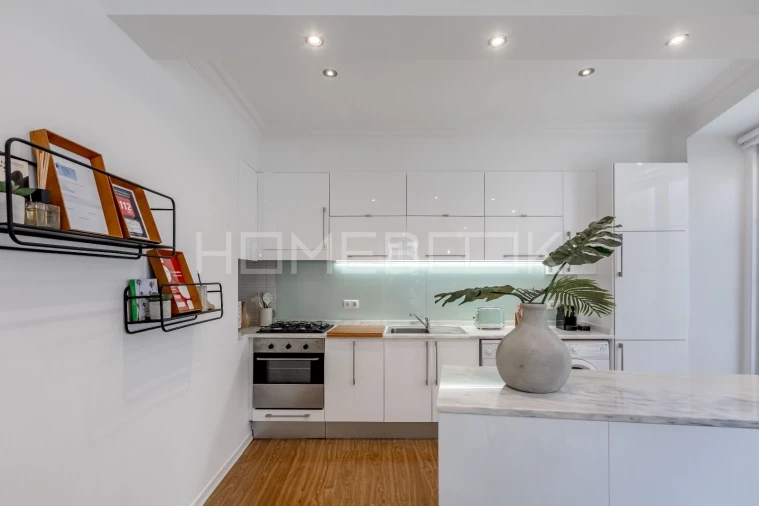 Apartamento T1 para Venda em Santa Maria Maior Foto 3