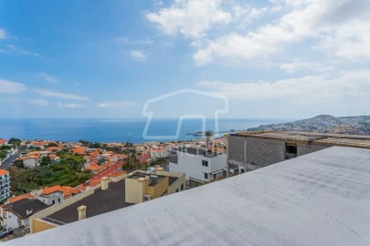 Moradia T3 para Venda em Funchal (Santa Maria Maior)