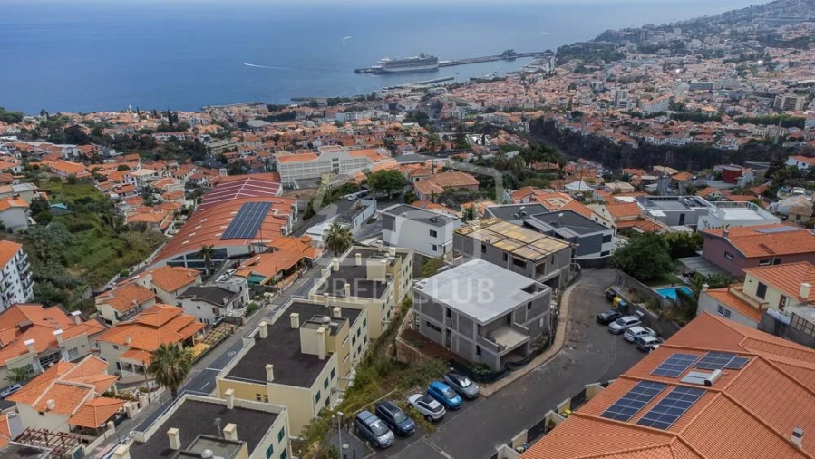 Moradia T3 para Venda em Funchal (Santa Maria Maior) Foto 41