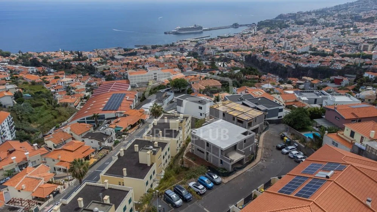Moradia T3 para Venda em Funchal (Santa Maria Maior) Foto 41