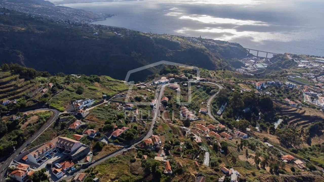 Terreno para Venda em Caniço Foto 5