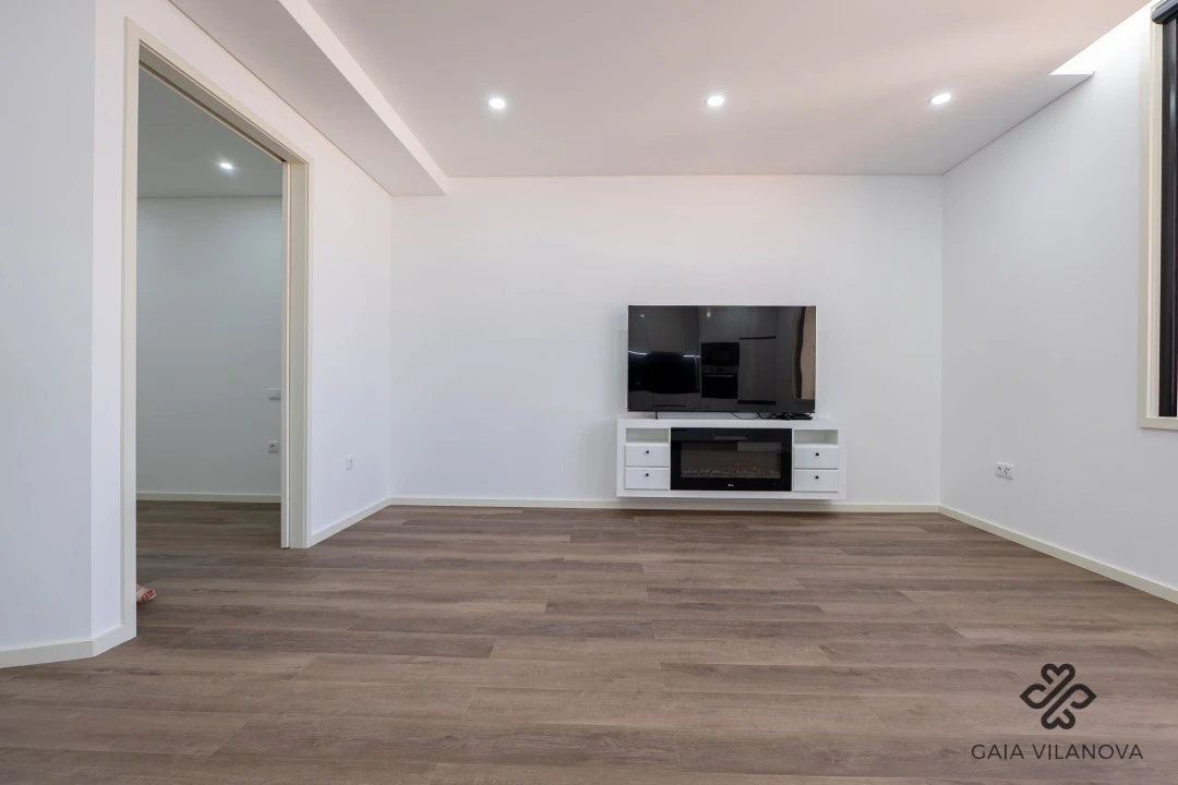Apartamento T1 para Venda em Santa Marinha e São Pedro da Afurada Foto 9