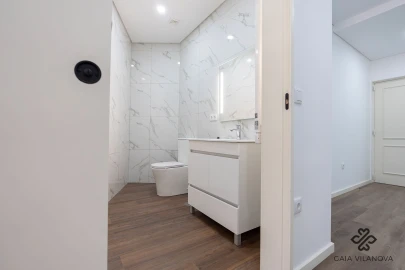 Apartamento T1 para Venda em Santa Marinha e São Pedro da Afurada