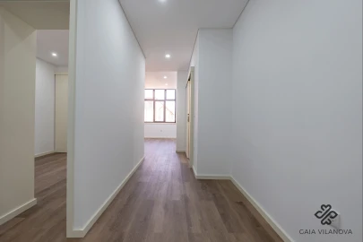 Apartamento T1 para Venda em Santa Marinha e São Pedro da Afurada