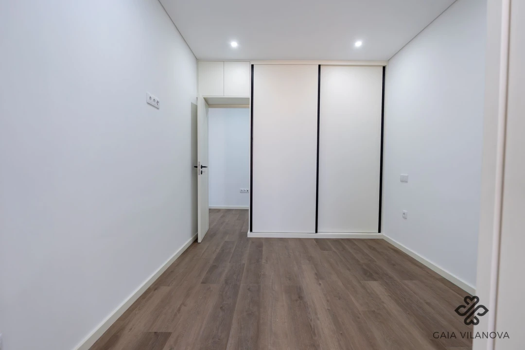 Apartamento T1 para Venda em Santa Marinha e São Pedro da Afurada Foto 10