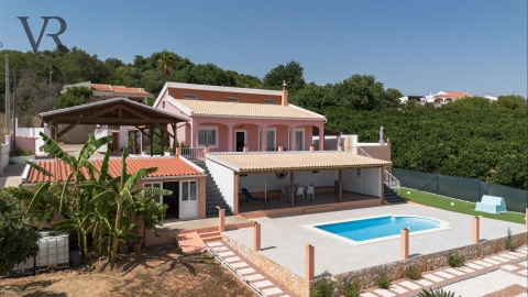 Moradia T4 para Venda em Silves