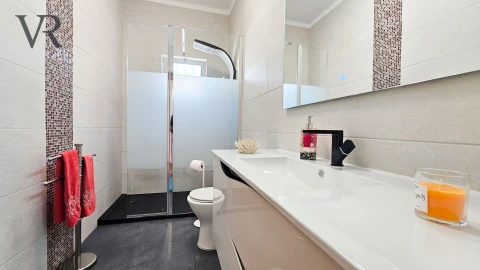 Moradia T4 para Venda em Silves