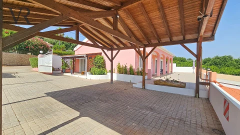 Moradia T4 para Venda em Silves