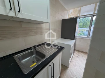 Apartamento T1 para Arrendamento em Póvoa de Santo Adrião e Olival Basto