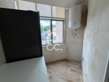 Apartamento T1 para Arrendamento em Póvoa de Santo Adrião e Olival Basto