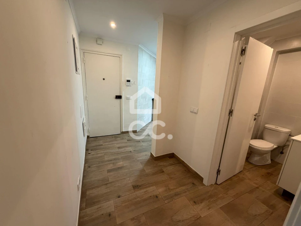 Apartamento T1 para Arrendamento em Póvoa de Santo Adrião e Olival Basto Foto 5
