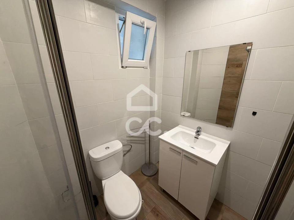 Apartamento T1 para Arrendamento em Póvoa de Santo Adrião e Olival Basto Foto 17