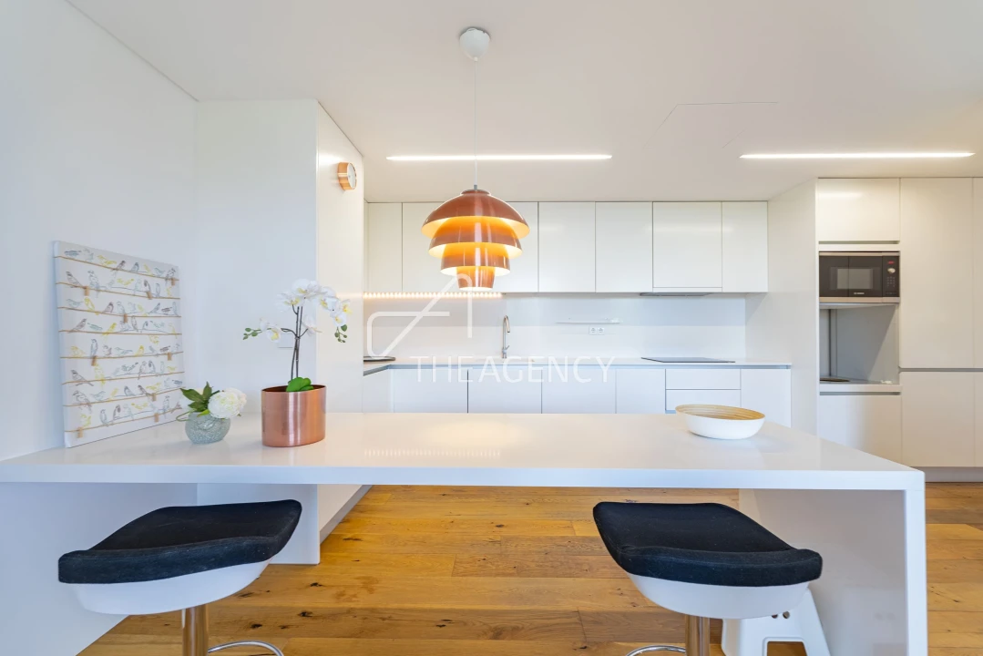 Apartamento T2 para Venda em Quarteira Foto 7