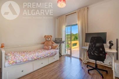 Moradia T5 para Venda em Olhão