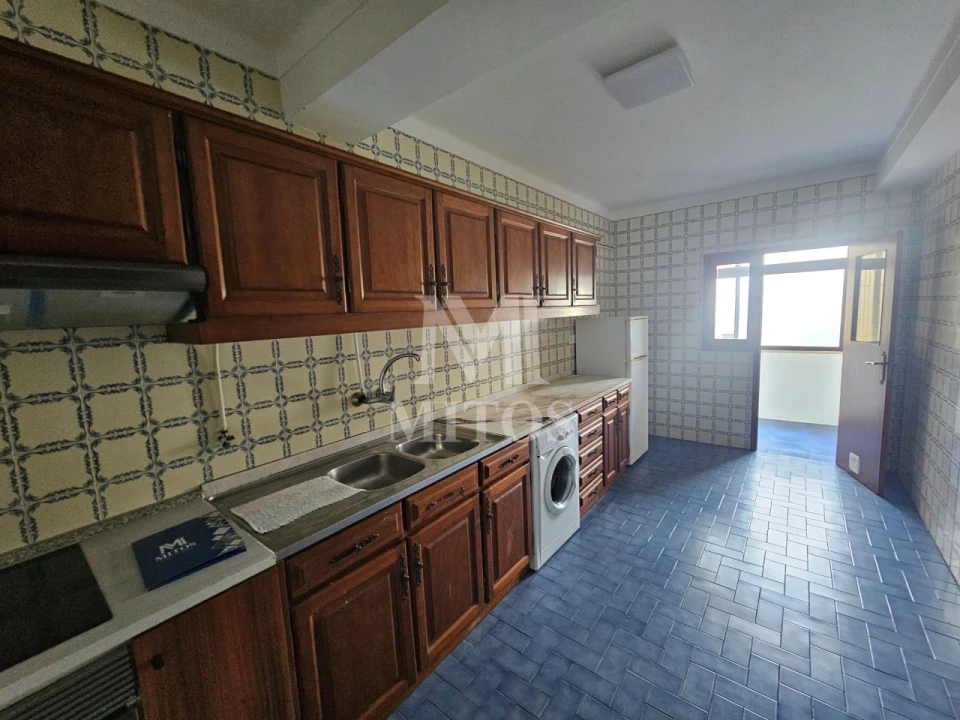 Apartamento T3 para Arrendamento em Santa Maria Maior e Monserrate e Meadela Foto 3