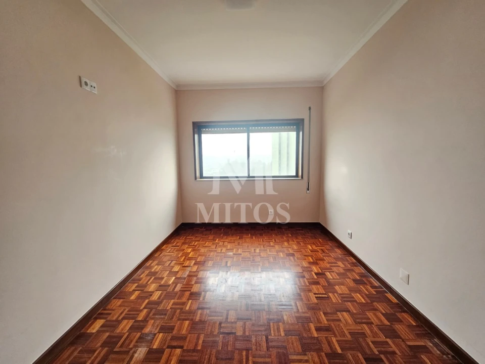 Apartamento T3 para Arrendamento em Santa Maria Maior e Monserrate e Meadela Foto 14