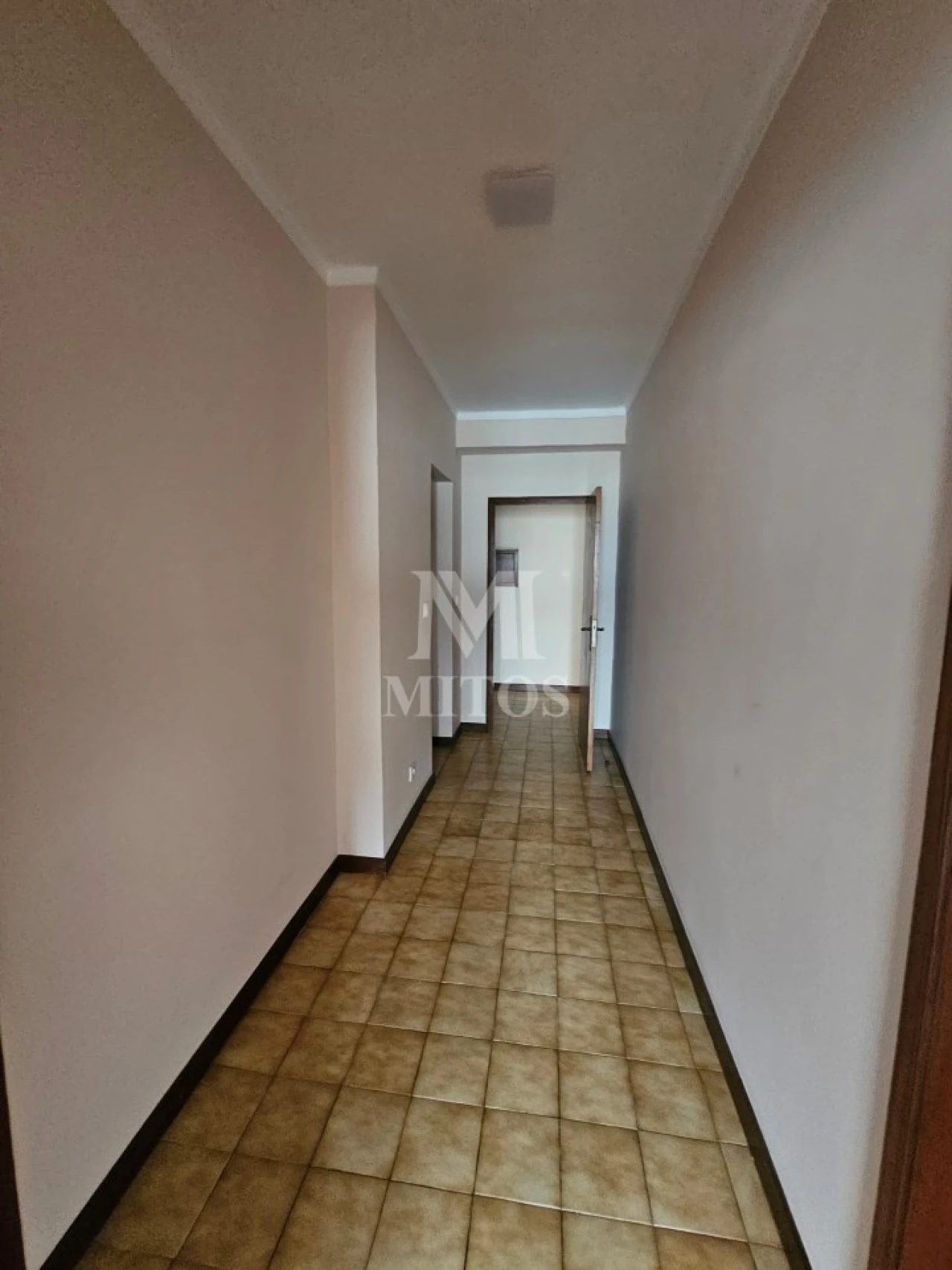 Apartamento T3 para Arrendamento em Santa Maria Maior e Monserrate e Meadela Foto 17