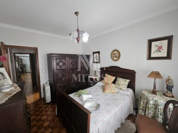 Apartamento T3 para Venda em Braga (Maximinos, Sé e Cividade)