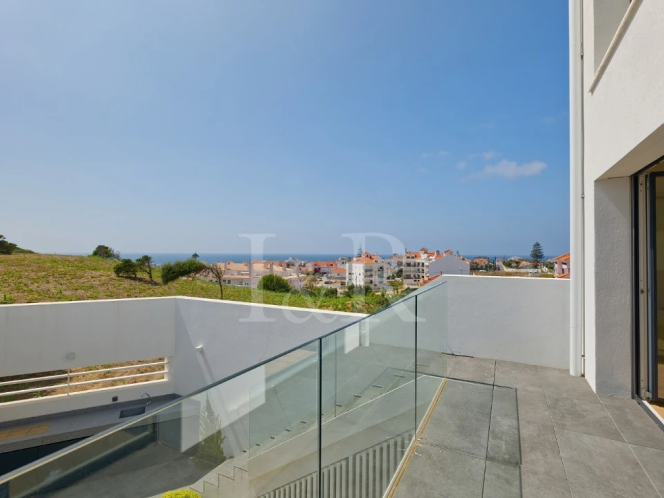 Apartamento T4 para Venda em Colares Foto 1