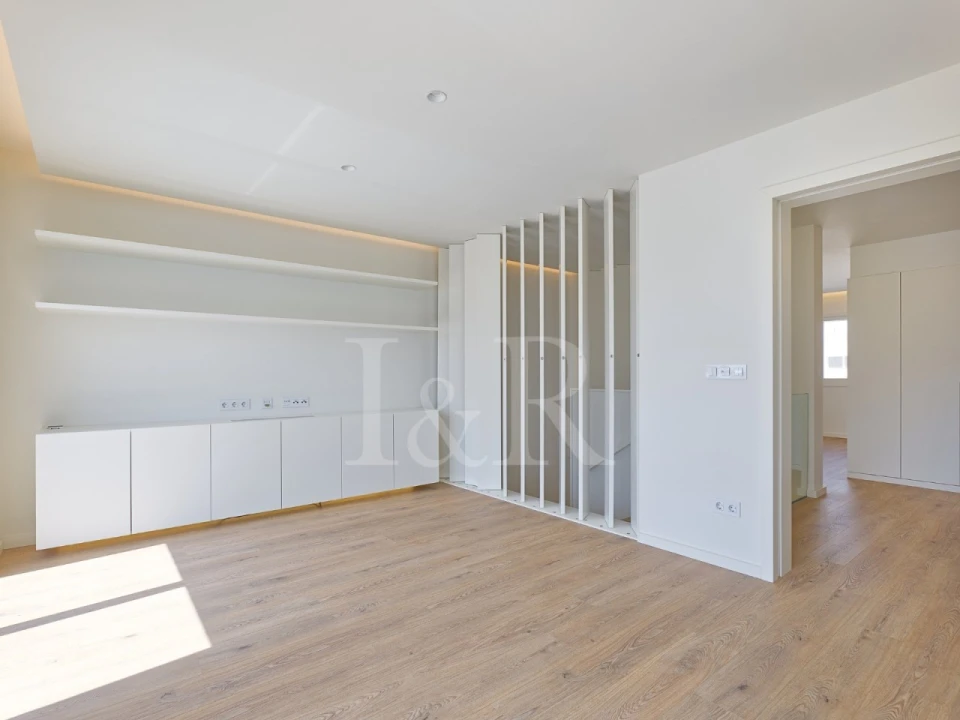 Apartamento T4 para Venda em Colares Foto 16