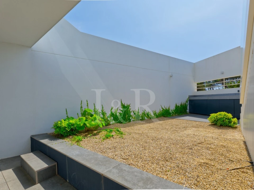 Apartamento T4 para Venda em Colares Foto 36