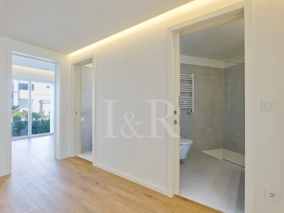 Apartamento T4 para Venda em Colares Foto 28